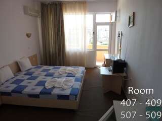 Отель Plovdiv Hotel Приморско Двухместный номер с 1 кроватью или 2 отдельными кроватями, вид на море (для 2 взрослых и 1 ребенка)-8